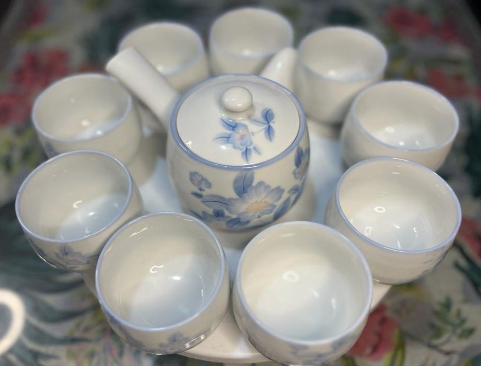 500PHP SET (Category: Coffee & Tea Tableware) located in Las Pinas. Submitted by vey21 (Listing ID 1237867440, Image 2). Description: We are now offering quality japan surplus products, new arrivals at its lowest price ❗sale❗sale❗sale❗ 500PHP SET only❗❤️❤️❤️ JAPAN ITEMS NEW ARRIVAL 🥰🥰🥰 SOBRANG GANDA NG MGA ITEMS LOCATION: Las Piñas NATIONWIDE SHIPPING # Pavevey Japan Surplus QUALITY JAPAN ITEMS AT LOWER PRICE ❤️.