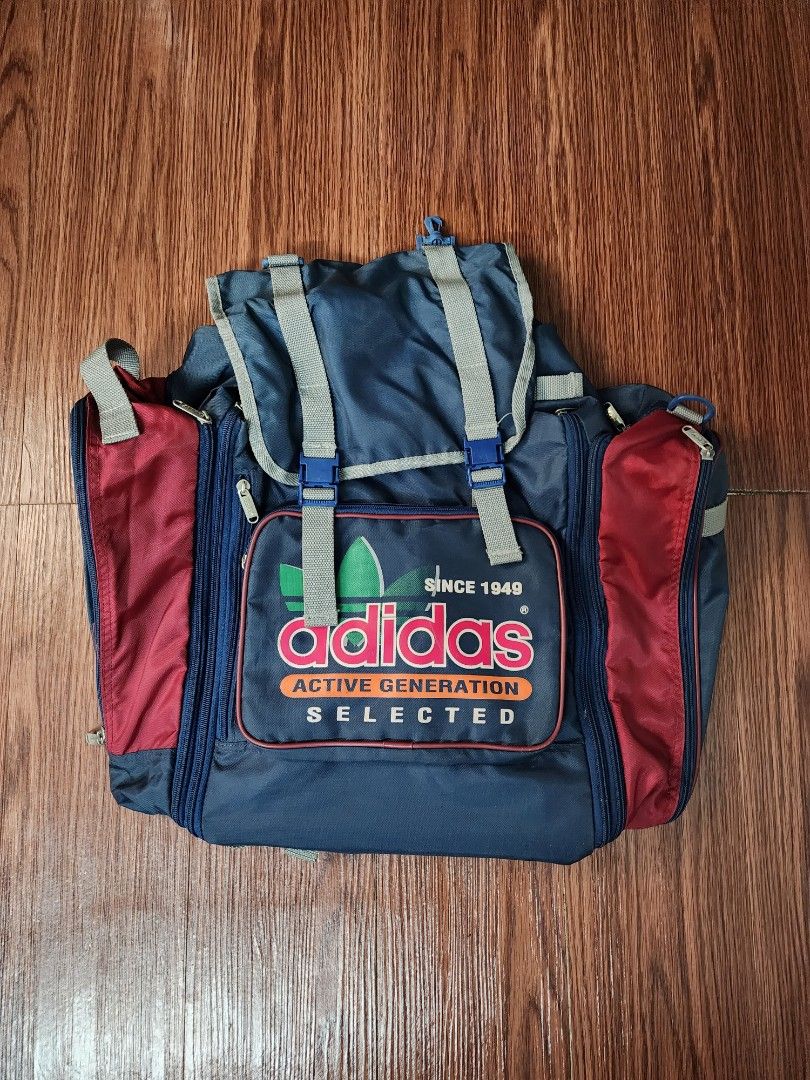 Adidas originals sportive hot sale 90s backpack