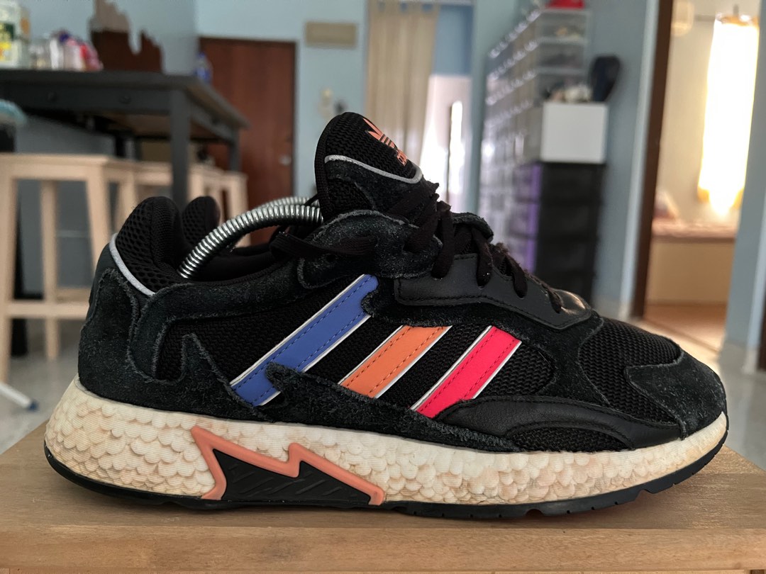 Adidas tres run store