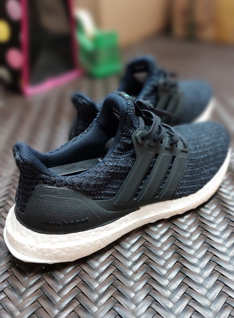 ADIDAS ULTRABOOST SIZE 7 Men s Fashion Footwear Sneakers on