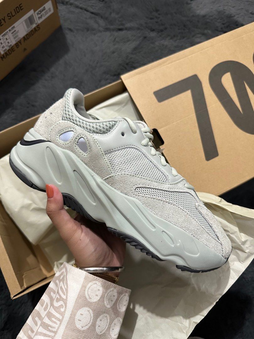 Yeezy 700 sales salt sizing
