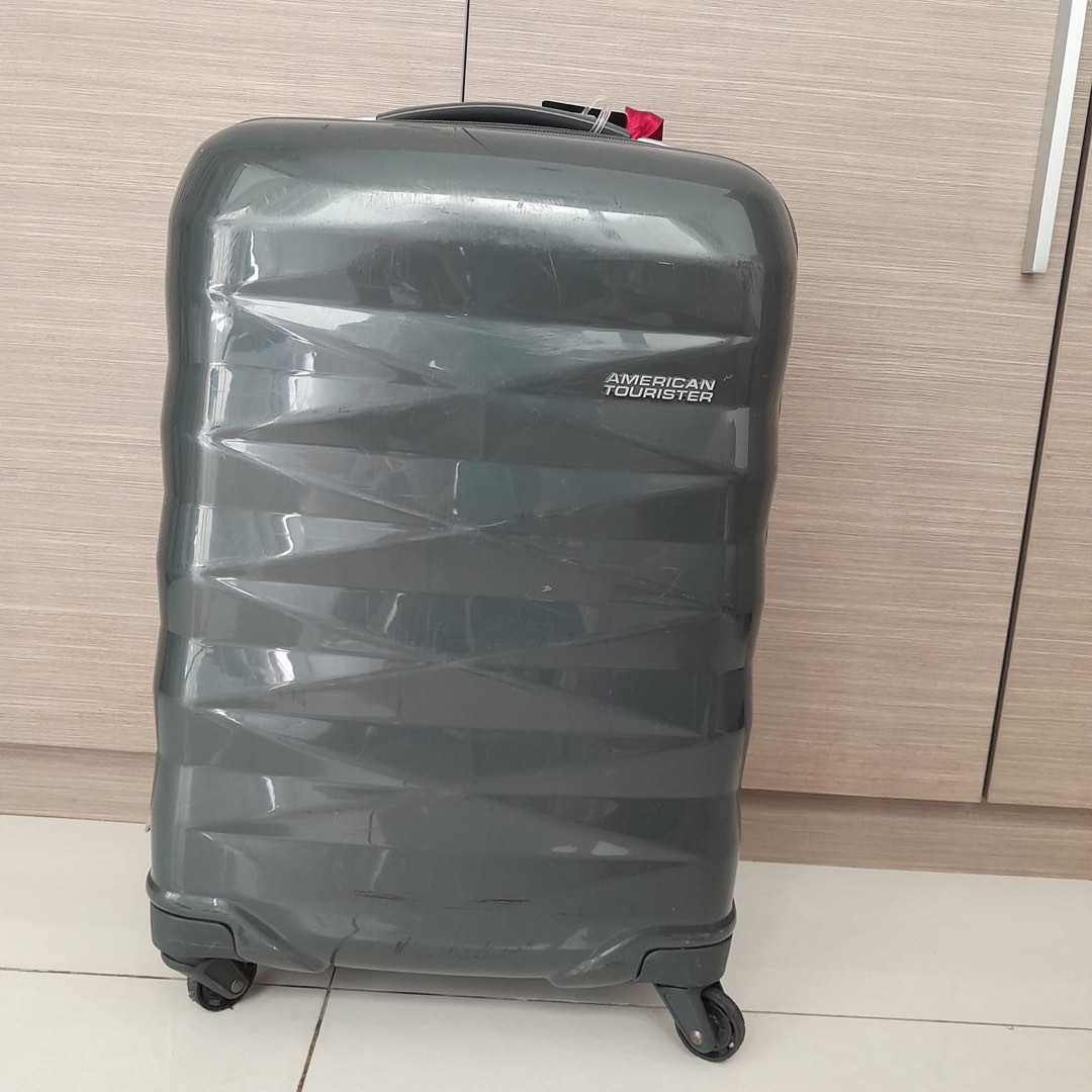 American Tourister Cabin size luggage, Hobbies & Toys, Travel, Luggage
