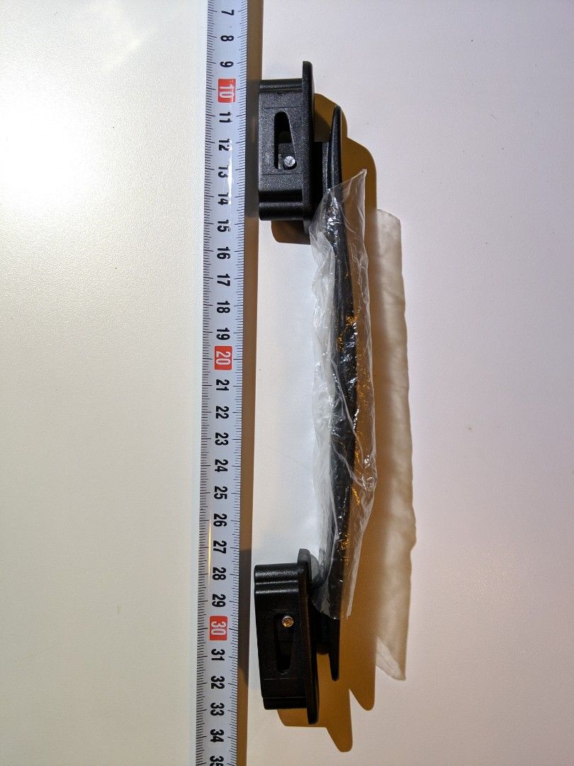 American Tourister, Samsonite, Delsey, Hedgren, Travelers Choice