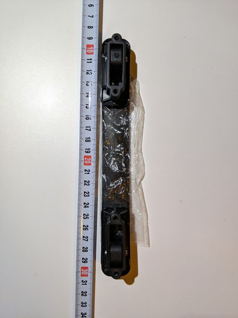 American Tourister, Samsonite, Delsey, Hedgren, Travelers Choice