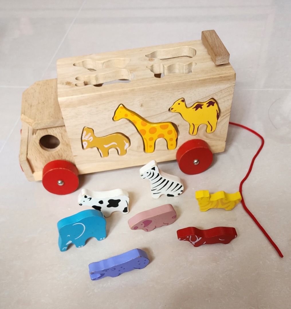 Animal shape lorry