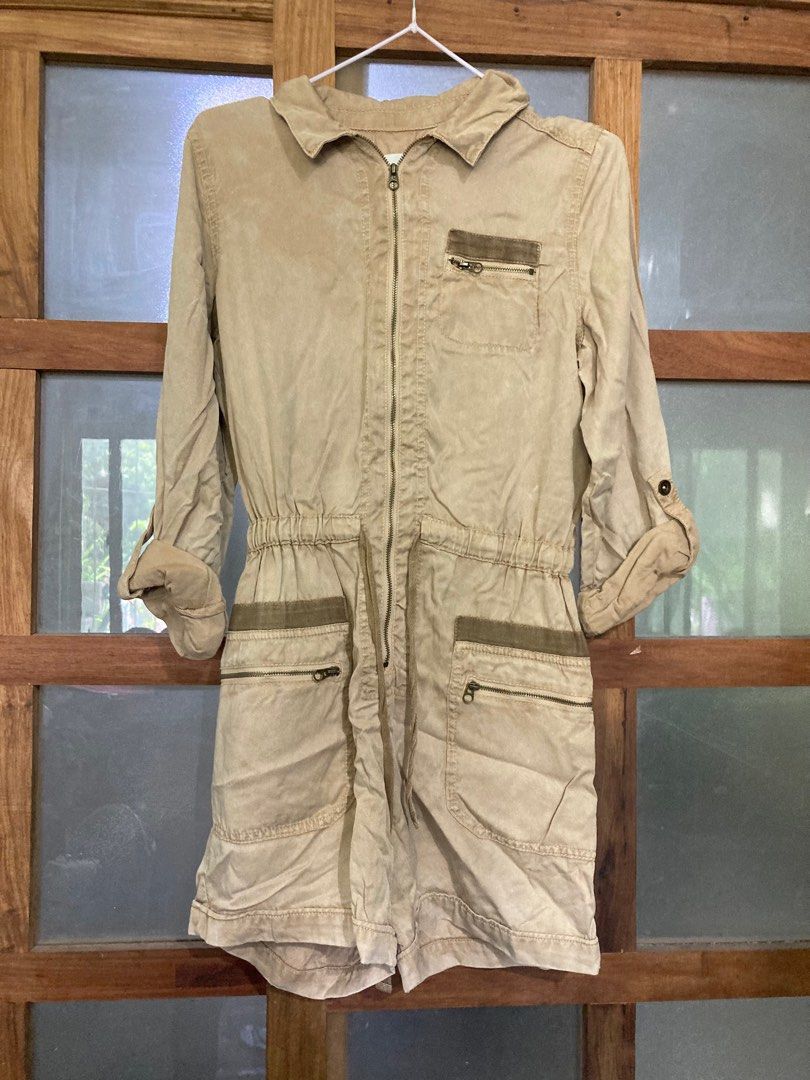 Anthropologie Romper (Category: Rompers) located in Manila. Submitted by franpan (Listing ID 1237739117, Image 2). Description: For sale Barely used Only needs ironing Shipping : LBC or J&T Payment: Gcash Message me for inquiries .
