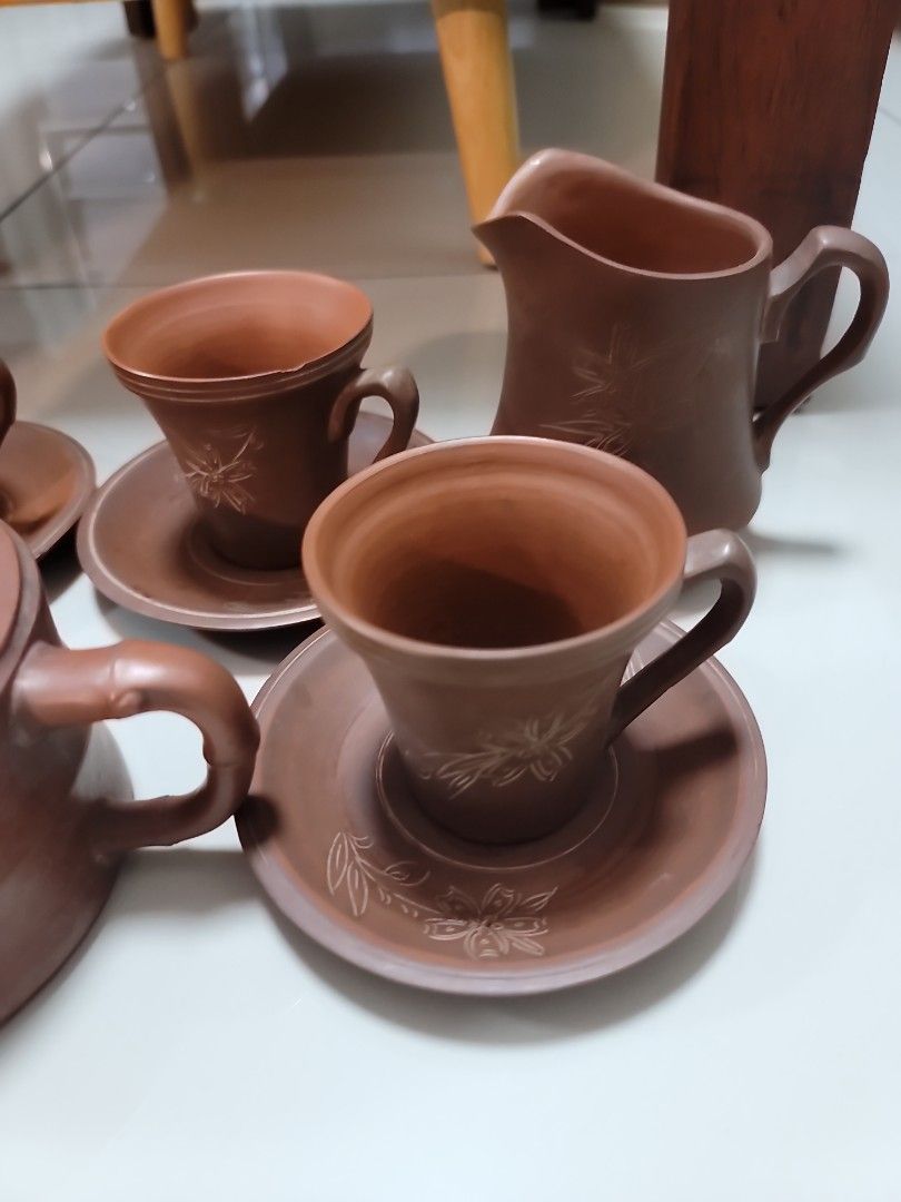 Antique Purple Clay set (Category: Coffee & Tea Tableware) located in Manila. Submitted by uys958 (Listing ID 1237798964, Image 3). Description: 1 teapot, 4 tea cups, 4 tea trays, a tea caddy, and a water jug.