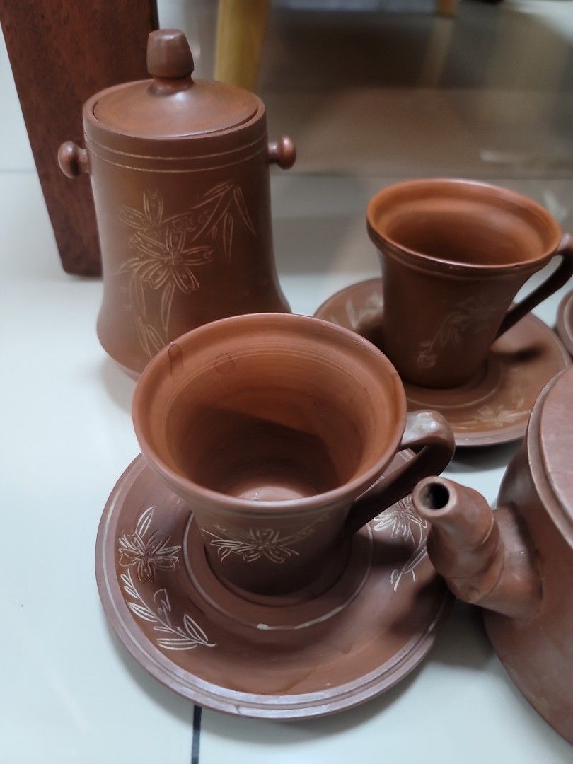 Antique Purple Clay set (Category: Coffee & Tea Tableware) located in Manila. Submitted by uys958 (Listing ID 1237798964, Image 2). Description: 1 teapot, 4 tea cups, 4 tea trays, a tea caddy, and a water jug.