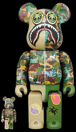 Bearbrick Steven Harrington x BAPE(R) SHARK (Green) 400+100