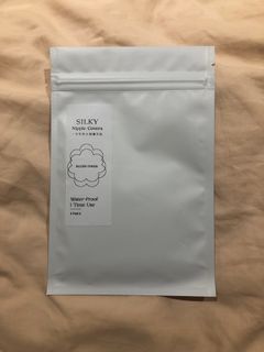 （分類：）位於 。 由 evillia 提交（商品編號 1237734869，圖片 1）。簡介： 。