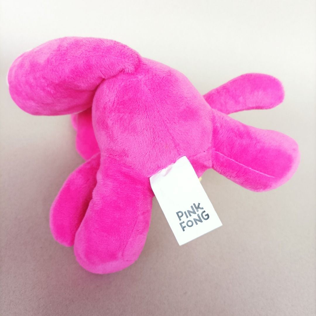 Boneka Pink Fong Suara Tidak Keluar, Toys & Collectibles, Mainan di ...