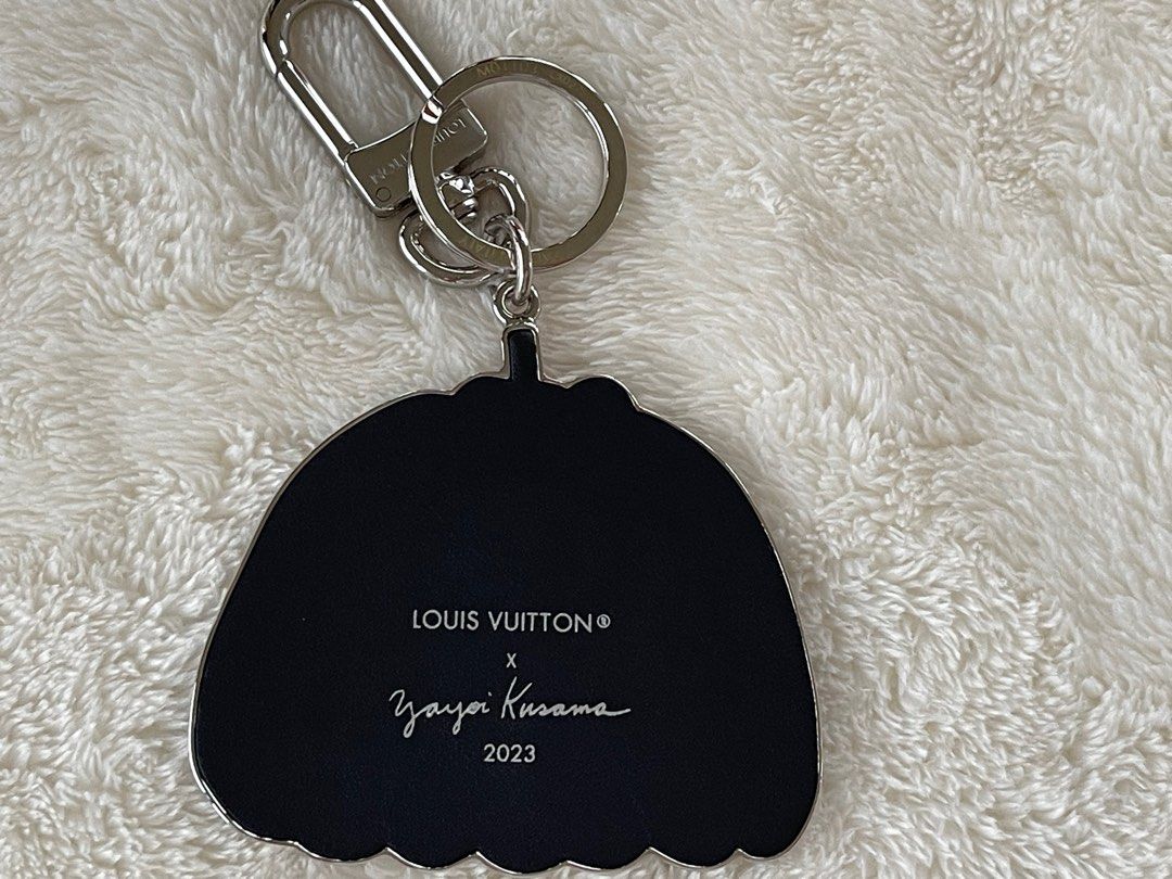 Cloth key ring Louis Vuitton x Yayoi Kusama Blue in Cloth - 34862371