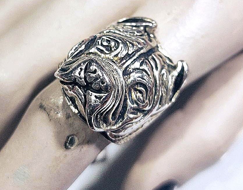 Mens gold hotsell bulldog ring