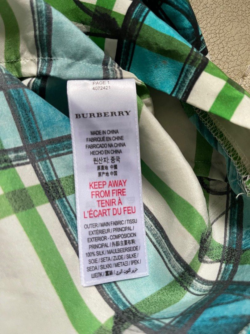 Burberry 14y size hot sale