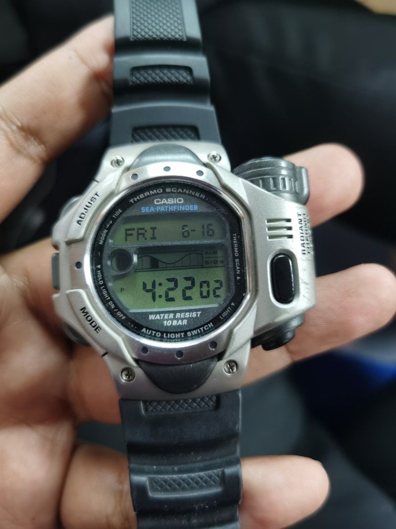 Sea store pathfinder watch