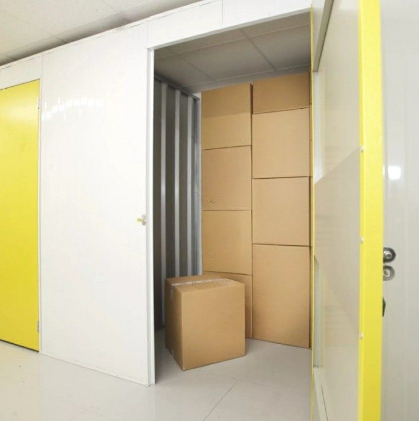 Storage space shop for rent