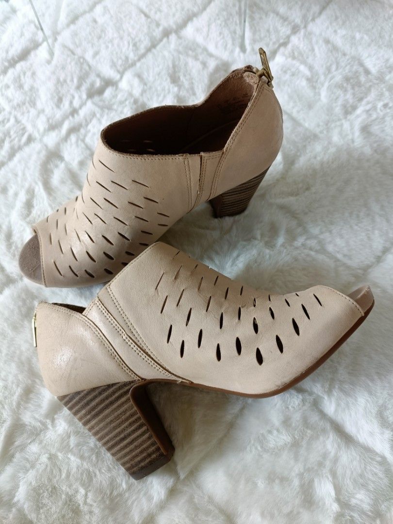 Clarks Okena Posh Leather Zip Casual Peep Toe Women s Fashion
