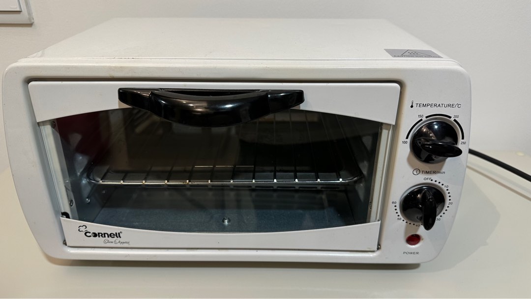 Cornel Oven Toaster (fast deal), TV & Home Appliances, Kitchen
