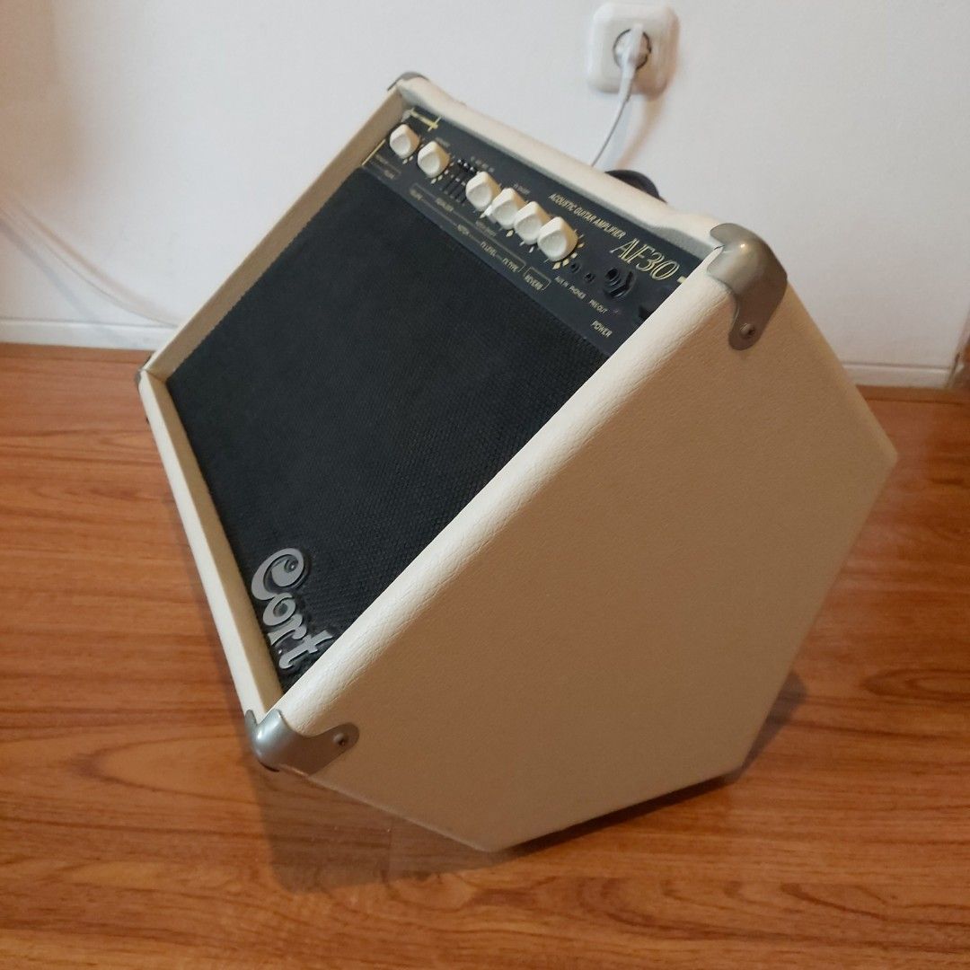 Cort acoustic guitar amplifier AF30 ampli gitar akustik, Musik