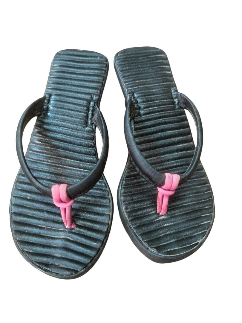 crocs-m4-w6-on-carousell