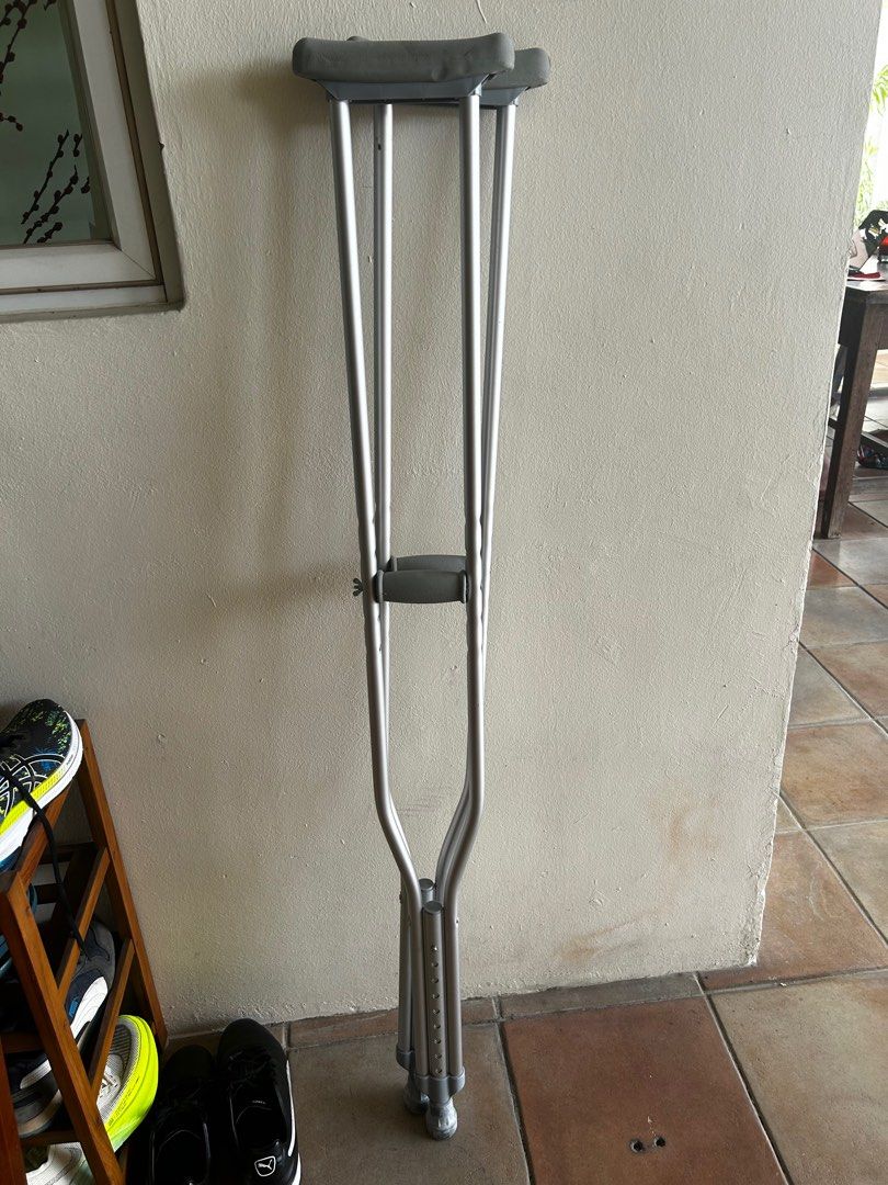 Crutches, Health & Nutrition, Assistive & Rehabilatory Aids