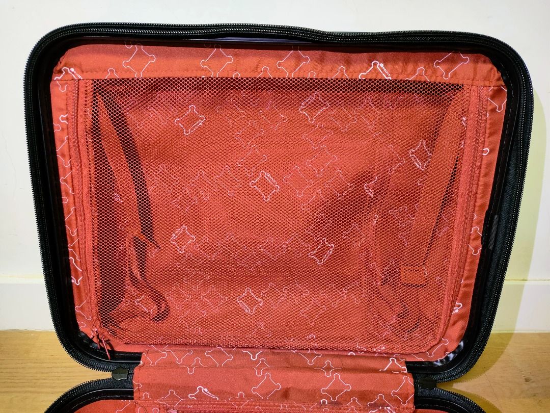 Use as strong large storage box at home! Delsey cabin size/briefcase