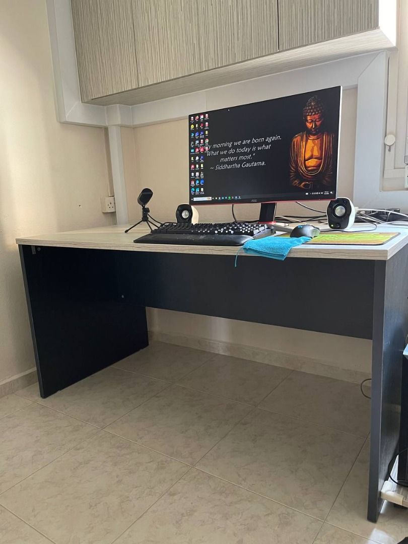 table for sale! Good quality, Furniture & Home Living, Furniture, Tables & Sets