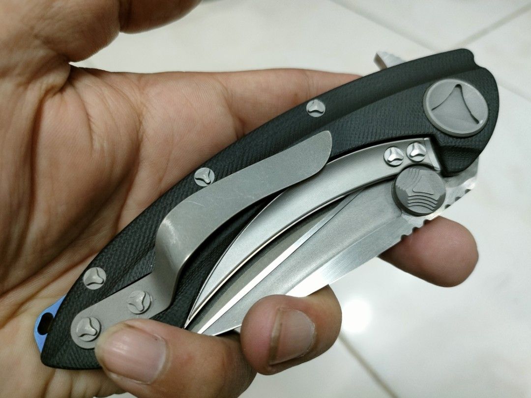 Eafengrow DOC Whaleshark Folding Camping Knife (Category: Hiking & Camping) located in Manila. Submitted by pasyal (Listing ID 1237724413, Image 2). Description: Eafengrow DOC Whaleshark Folding Knife php3,200 D2 steel blade Hollow grind G10 handle Titanium Clip, buttons and screws Discontinued model rare (actual photos) pls check my FB page: Pasyal Heavy Industries Shopee Store: Pasyal Heavy Industries.