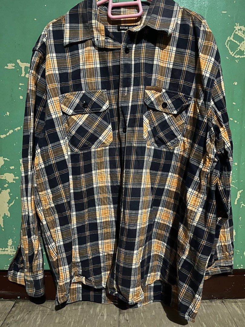 Eddie Wood Flannel (Category: Coats, Jackets and Outerwear) located in Manila. Submitted by ysc10 (Listing ID 1237810474, Image 1). Description: Mop: Gcash Mod: GGX.