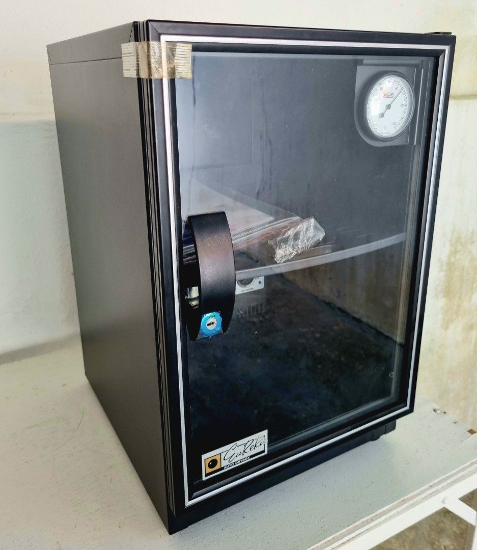 Eureka Large 46L Dry Box / Photography, Photography