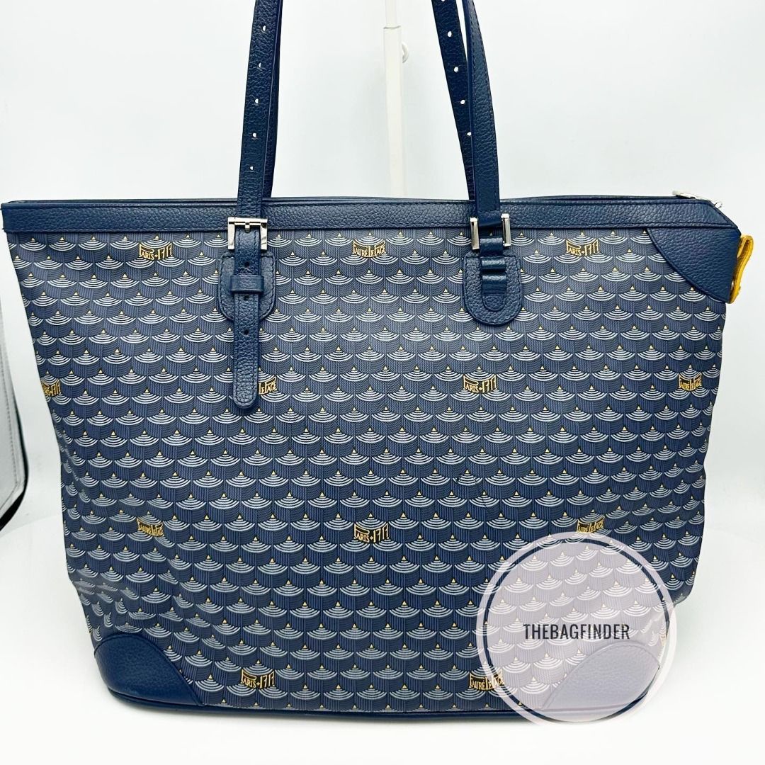 Faure Le Page Daily Battle Tote in NAVY (PM SIZE), Luxury, Bags & Wallets  on Carousell