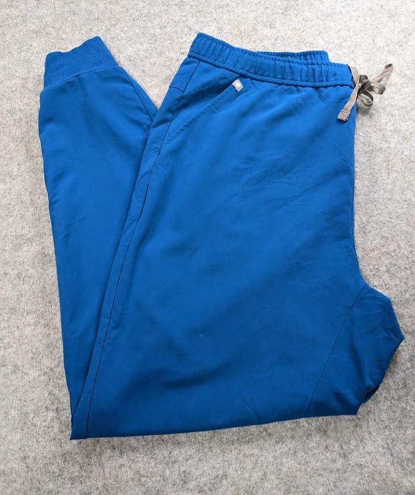 FIGS Tansen™ Royal Blue Jogger Scrub Pants Size XXL Technical Collection (Category: Medical Supplies & Tools) located in Santa Rosa. Submitted by sergids (Listing ID 1237776406, Image 3). Description: FIGS Tansen™ Graphite Jogger Scrub Pants Size XXL Technical Collection Great condition. Graphite gray colorway. Drawstring jogger pant scrubs by Figs, Tansen model. Technical Collection. Drawstring adjustable gartered waist. Multi-pocketed utility w