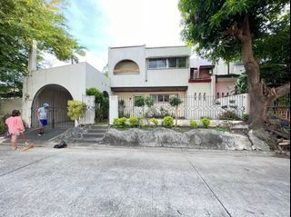 For Sale Pre-owned House & Lot in BF Homes Parañaque