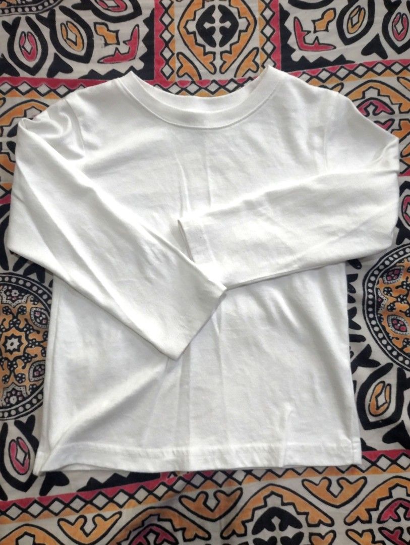4t white sweatshirt deals