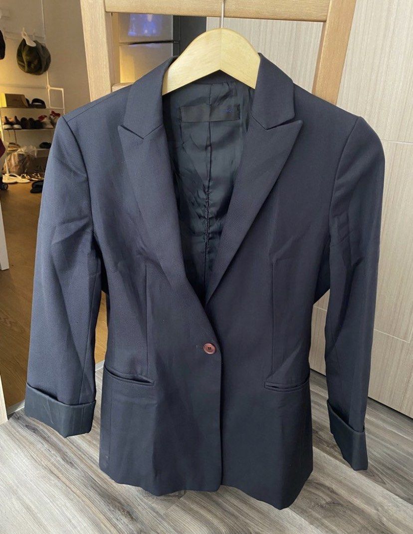 Grey Blazer, Fesyen Wanita, Pakaian Wanita, Baju Luaran di Carousell