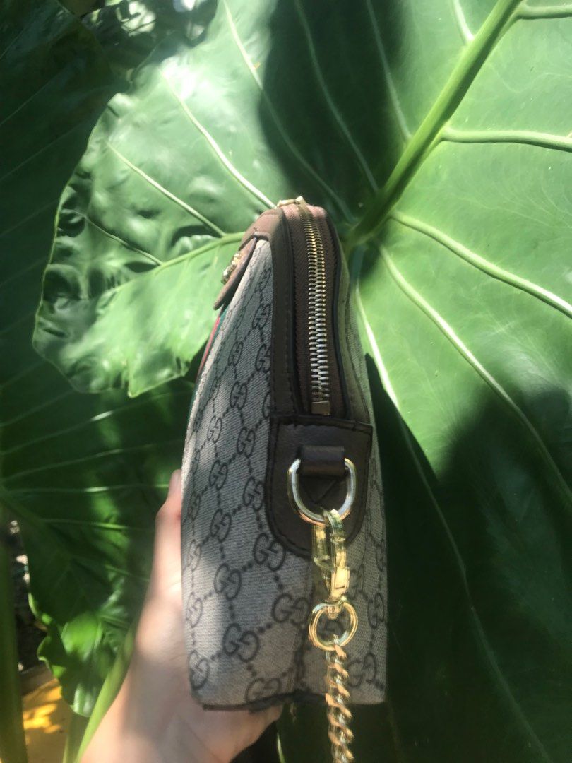 Gucci best sale alma sling