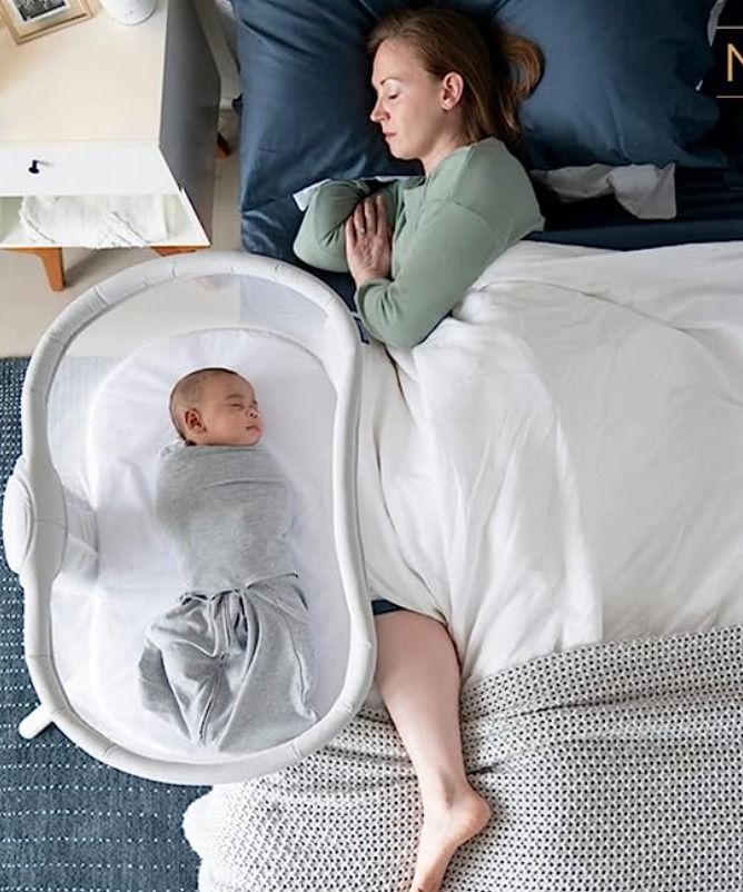 Halo BassiNest Swivel Sleeper 3.0, Babies & Kids, Baby Nursery & Kids