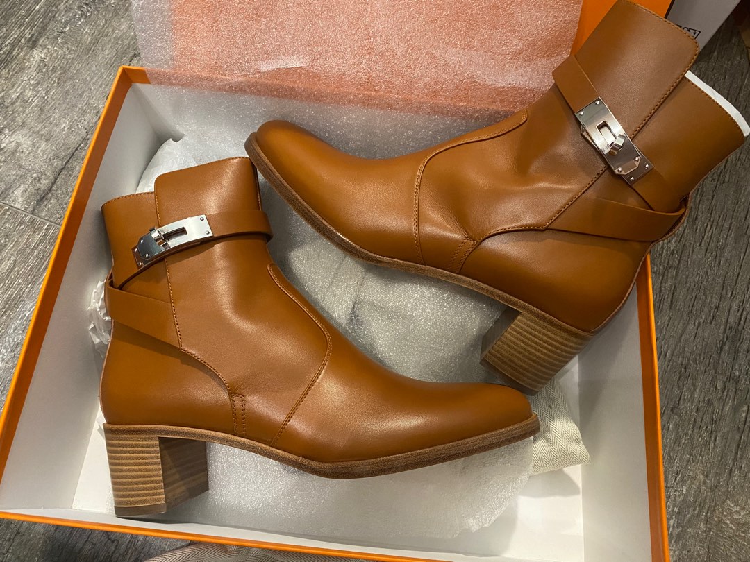 Hermes Frenchie 50 ankle boot, 女裝, 鞋, 靴- Carousell