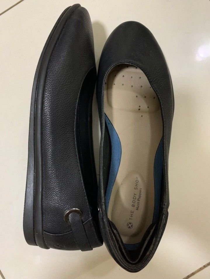 Hush puppies size on Carousell