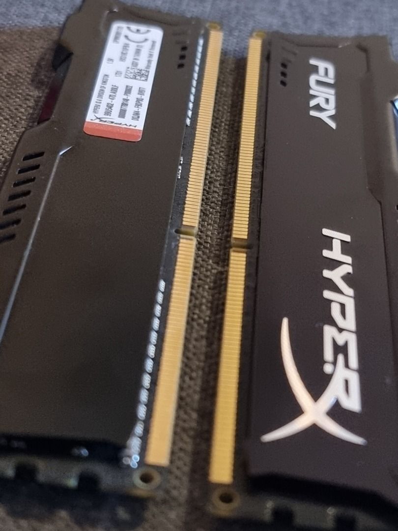 Kingston HyperX FURY 4GB 1866MHz DDR3 RAM x 4pcs