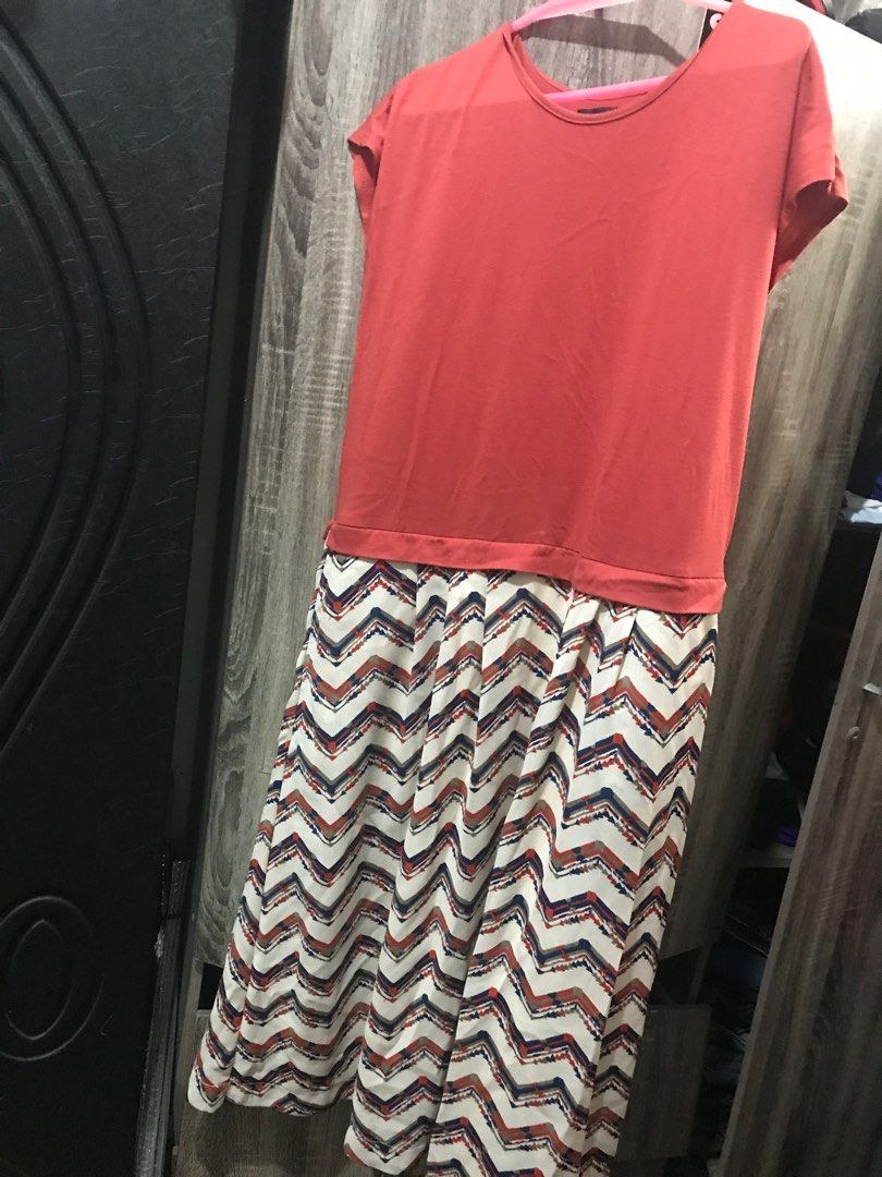 Plus size maxi dress (Category: Dresses) located in Manila. Submitted by lineagecouture (Listing ID 1237708512, Image 2). Description: korean ukay plus size pleated dress XL we sell korean ukay from korea cap sleeves dress is heavy bagsak material with pockets,with inner lining large to XL Gcash bpi bdo only Grab lala borzo Tondo warehouse .