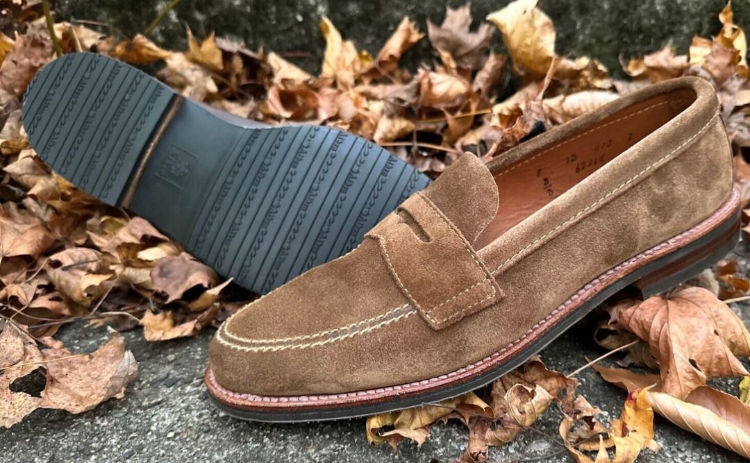 Alden hotsell suede loafer