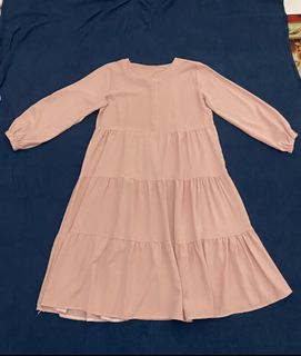 (Category: ) located in . Submitted by our.rosecloset (Listing ID 1237797618, Image 1). Description: .