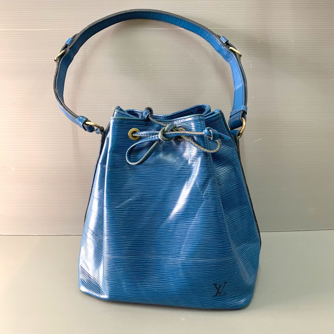 Very Used) Authentic Louis Vuitton Petit Noe Epi Leather Bucket Bag,  Luxury, Bags & Wallets on Carousell