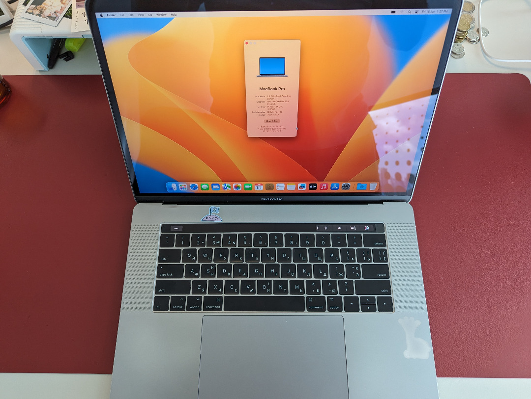 MacBook Pro (15-inch, 2017) i7 3.9GHz, 16GB ram, 512GB SSD, Radeon