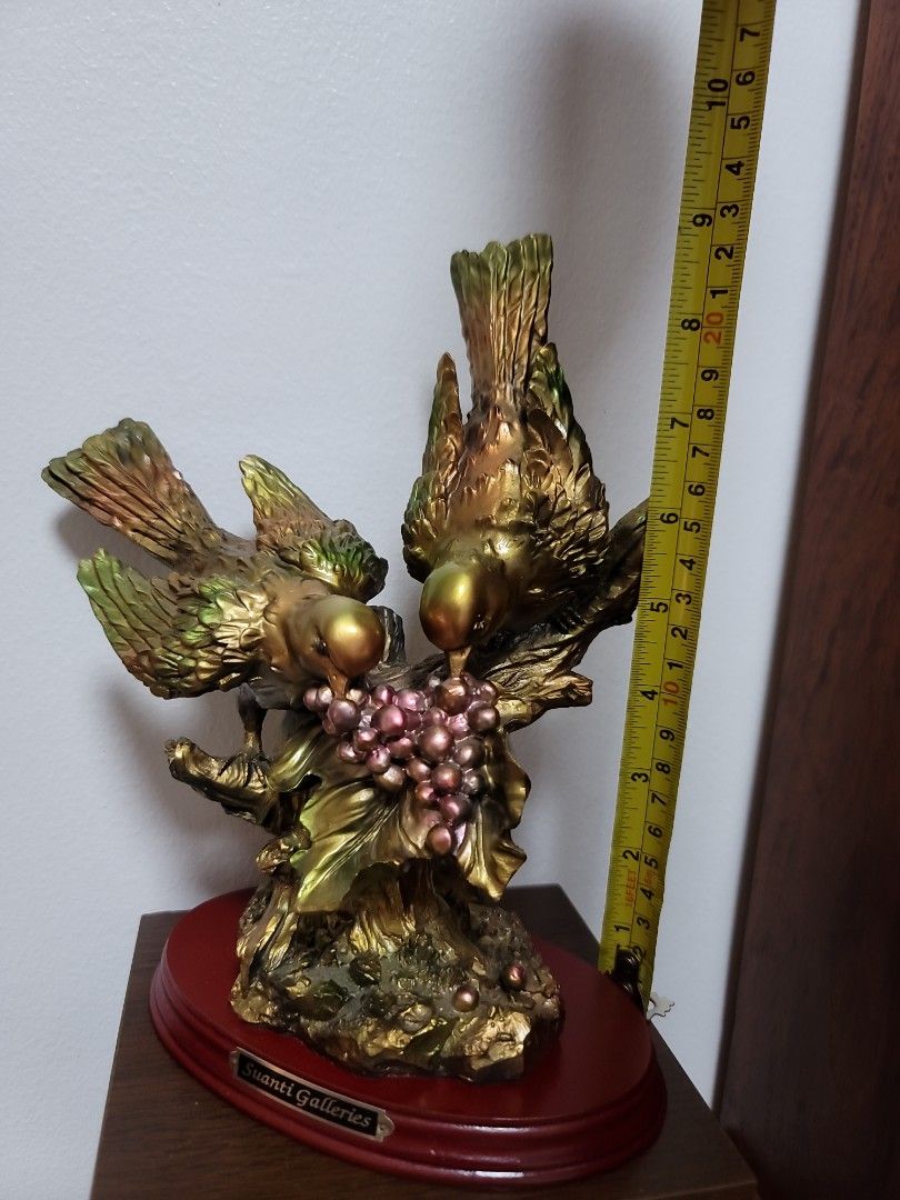 magpie statue, Furniture & Home Living, Home Decor, Other Home Decor on