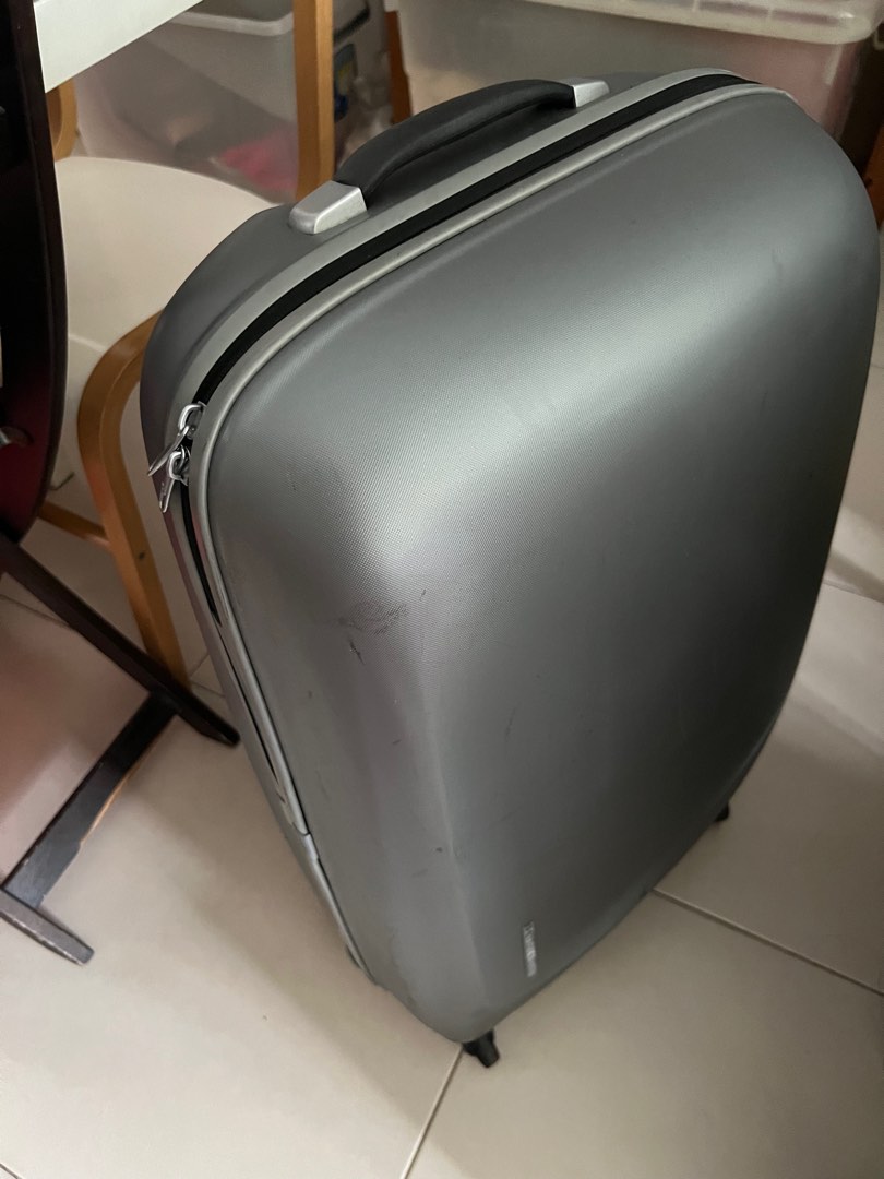 Mandarina Large Luggage, Hobbies & Toys, Travel, Luggage on Carousell