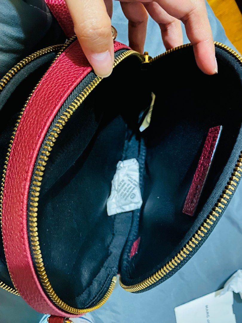 Marc Jacob Rewind Oval Crossbody Bag on Carousell