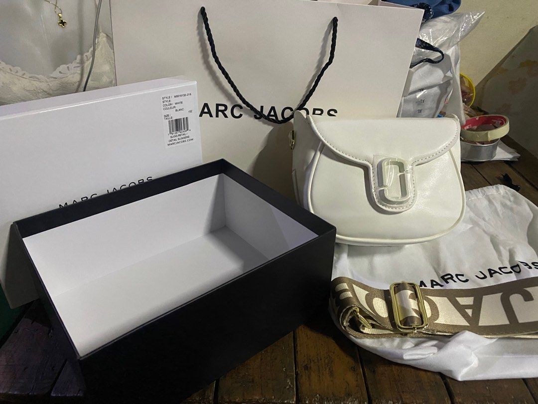 Marc Jacobs Sling bag on Carousell