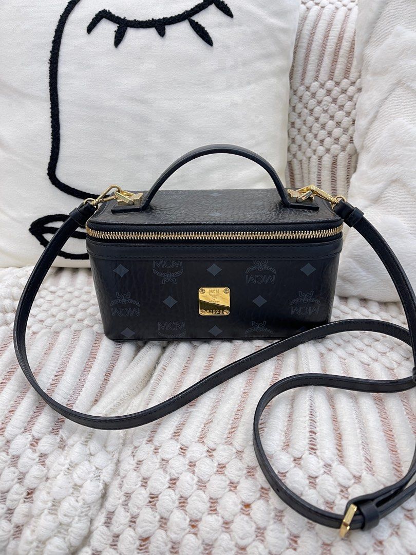 Mcm vanity sales case black